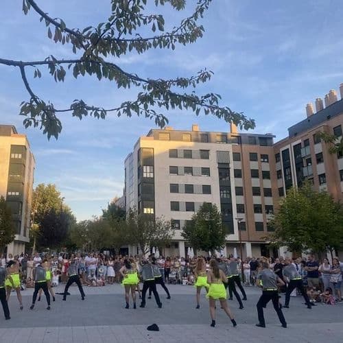 Imagen de Plazas en verano